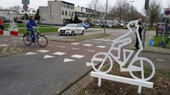 Fietsoversteekplaats bij de Chicomedesring 