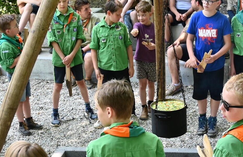 Vuurdoop nieuwe kampvuurkuil Van Speijk!