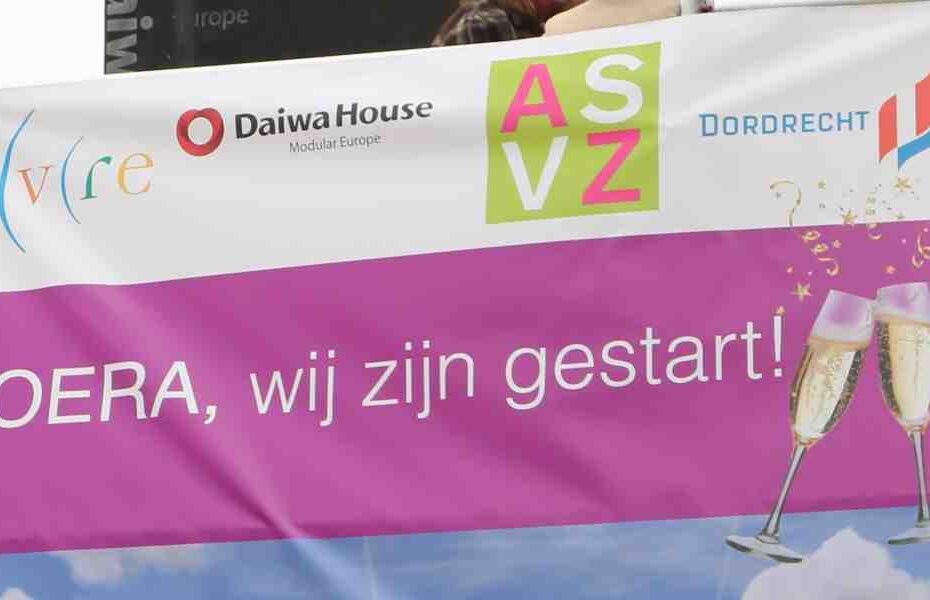 Bouw van 24 zorgunits in Dordrecht officieel gestart