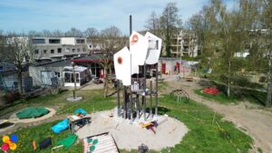 Nieuwe Glijbaan Speeltuin Stadspolders