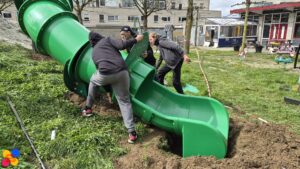 Nieuwe Glijbaan Speeltuin Stadspolders