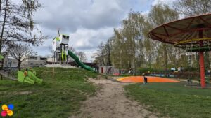 Nieuwe Glijbaan Speeltuin Stadspolders